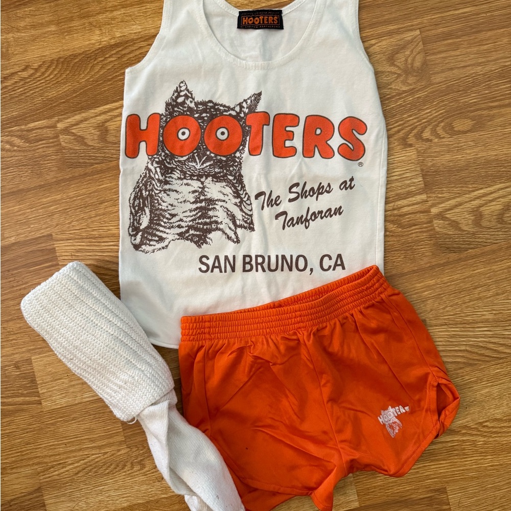 Original Hooters uniform 🧡🦉Halloween costume